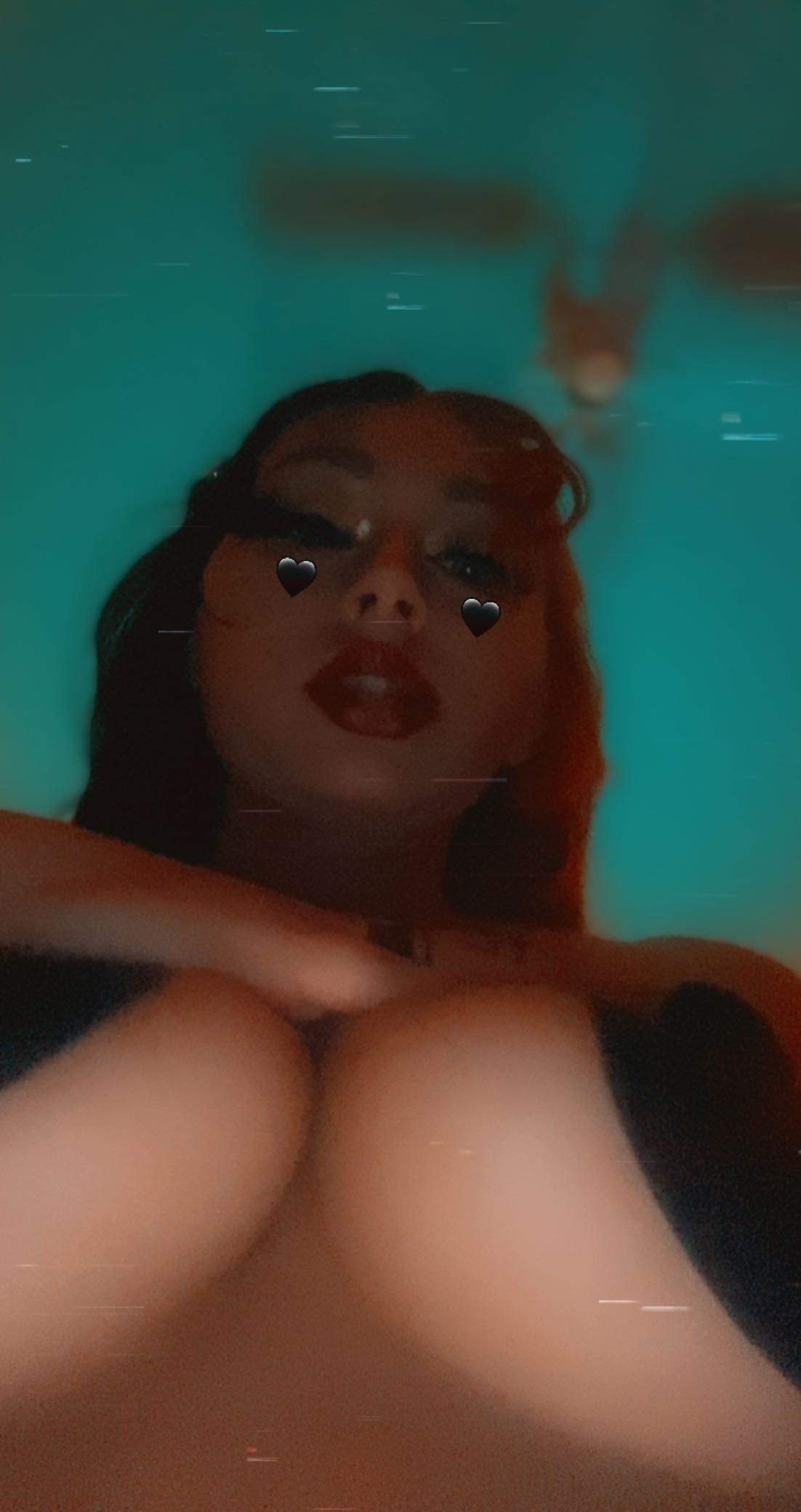 jade_leva16