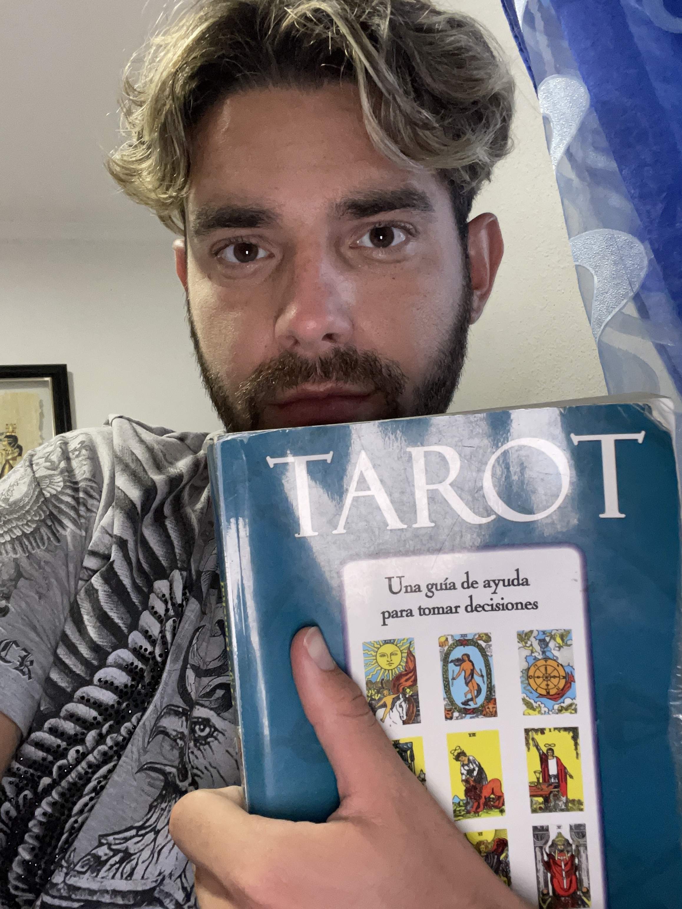 hectortarot