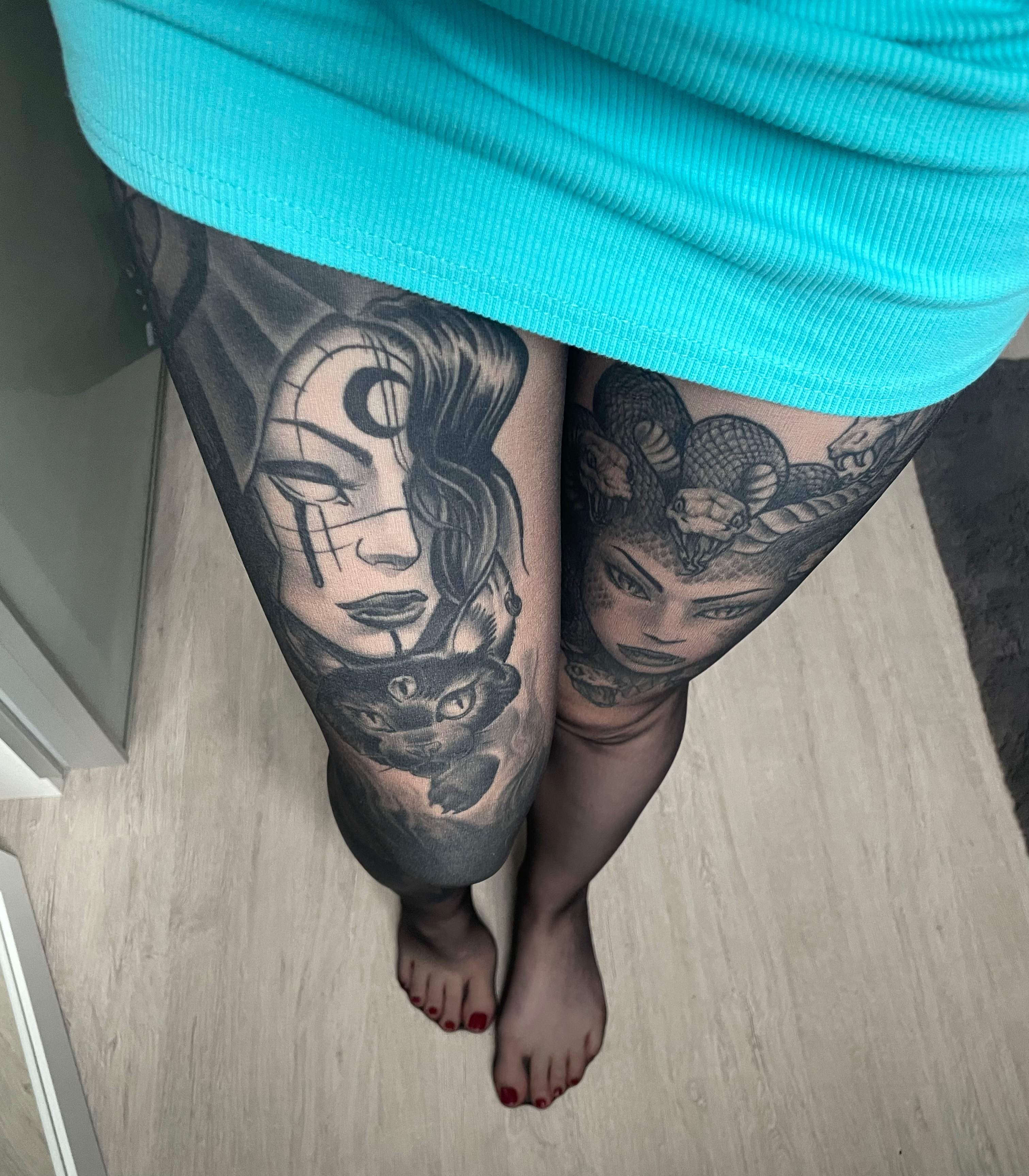 tattoos.legs.nylons