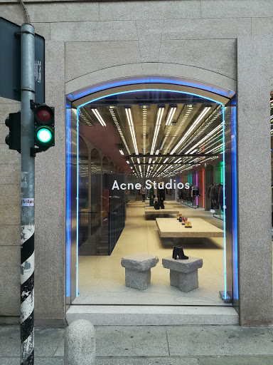Acne Studios Piazza del Carmine