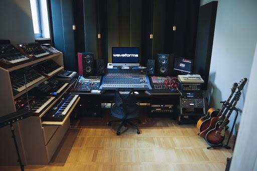 Waveforms Studio