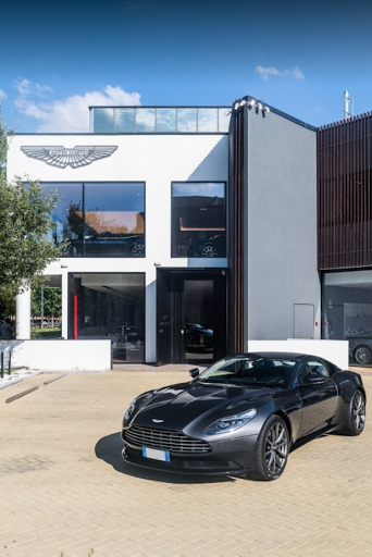 Aston Martin Milano • service