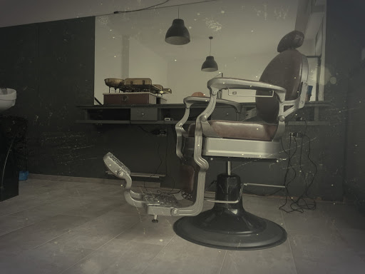 Industrial hair stylist & barber shop
