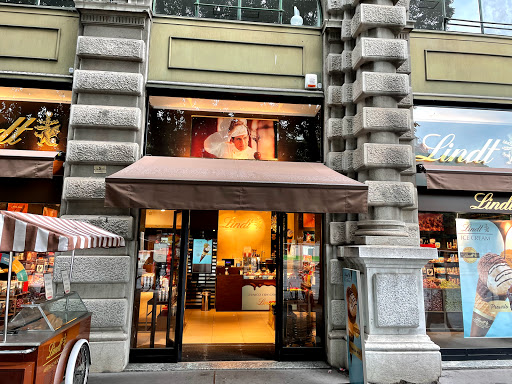 Lindt Chocolate Shop Milano Castello