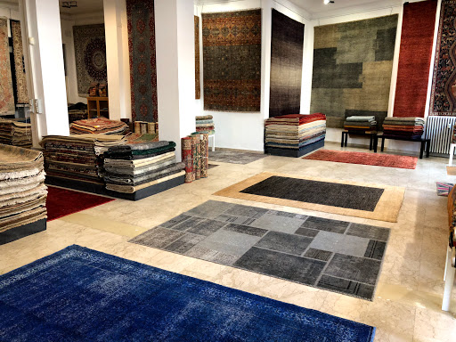 Gabbè Tappeti Moderni Milano- Luxury Modern Rugs - Vendita - Manutenzione - Noleggio