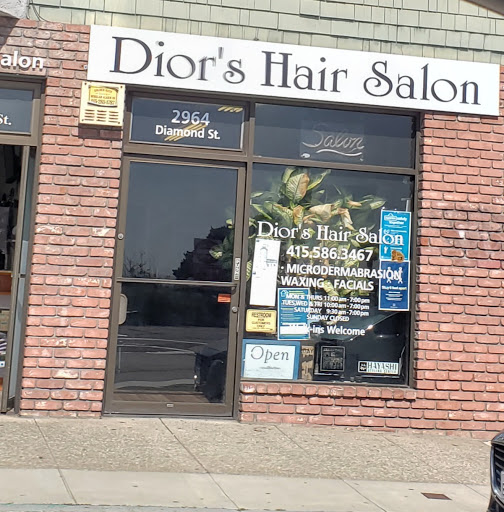 Dior's Salon