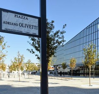 Piazza Adriano Olivetti - Milano