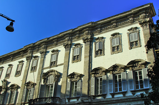 Palazzo Cusani. Comando Militare Esercito Lombardia e Rappresentanza NATO a Milano / OTAN Milan