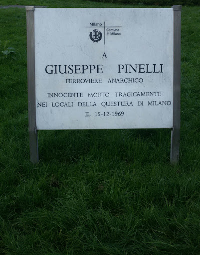 Lapide Commemorativa Giuseppe Pinelli