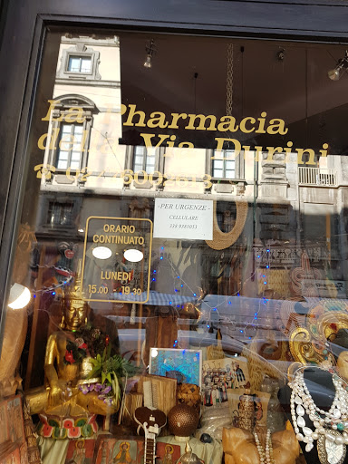 La Pharmacia Della Via Durini