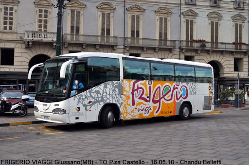 Bus Frigerio Viaggi to Fidenza Village ® Bernina Express