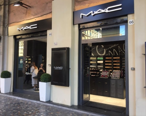 MAC Store Roma Vittorio