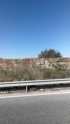 Mura Acilia