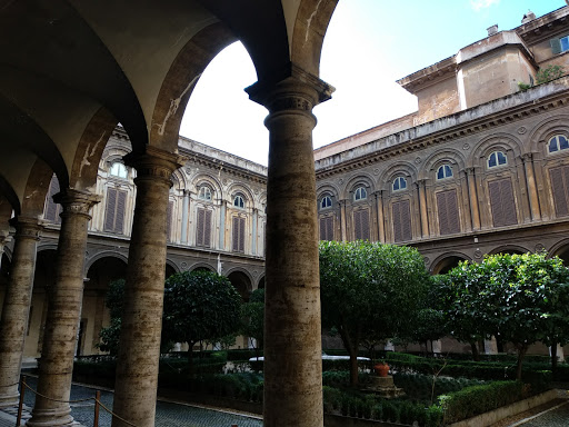 The Pantheon Institute - Piazza del Collegio Romano Center
