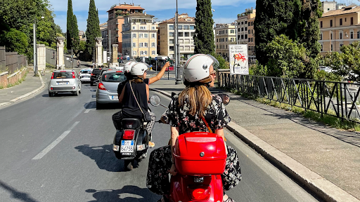 Scooteroma Tours - Private Vespa & Scooter tours of Rome