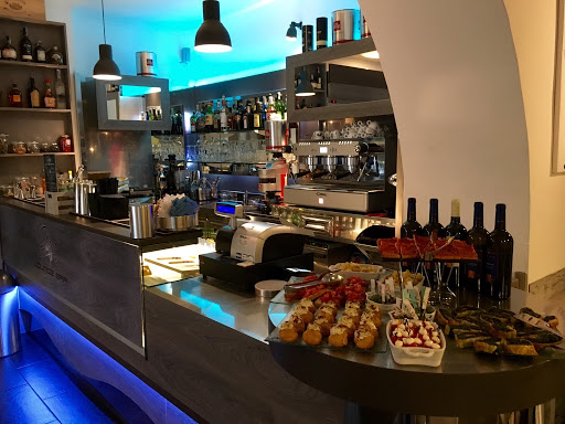 Gaja Lounge Bar