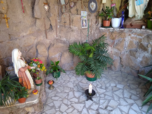 Grotta di Nostra Signora di Lourdes