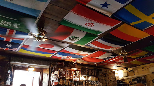 Finnegan Irish Pub