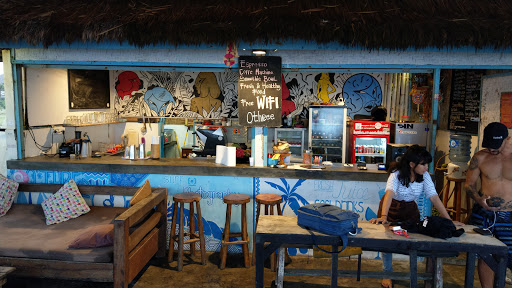 othree beach bar