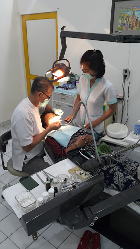 Drg. Suharto Prasetyo (Dentist)