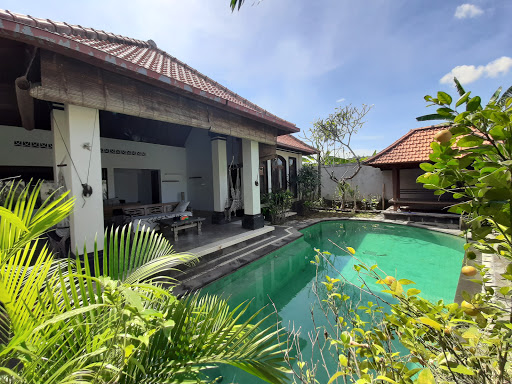 Uma di Bali Properties
