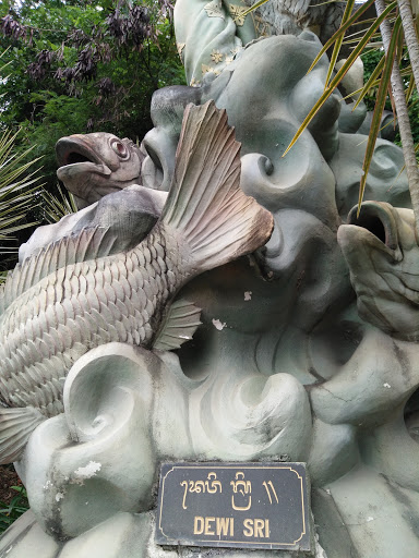 Patung Dewi Sri