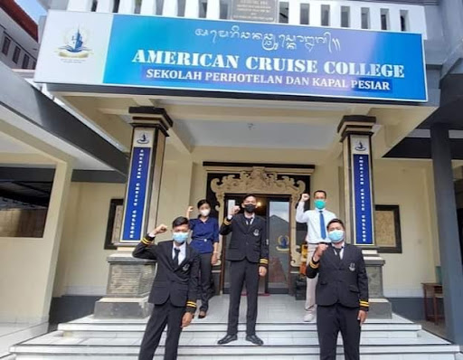 American Cruise College