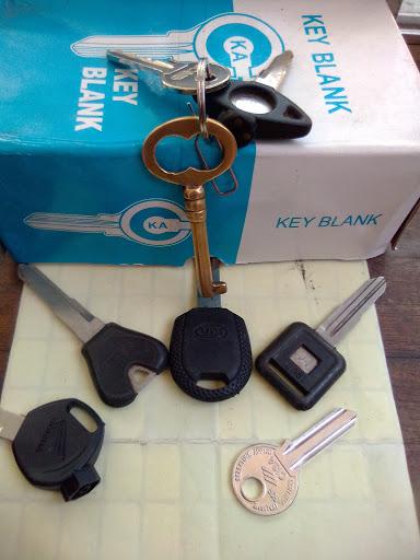 Service kunci (key mechanic)