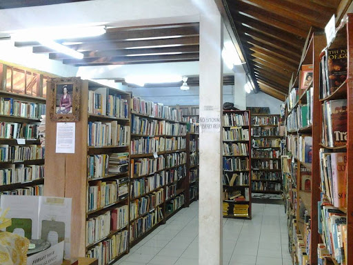 Pondok Pekak Library & Learning Centre