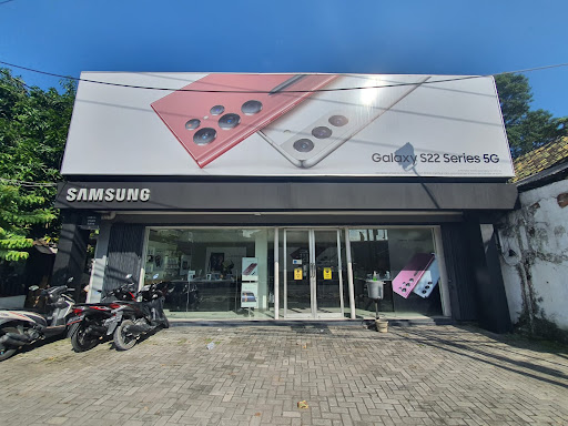 Samsung Experience Store - Road Area Jl Teuku Umar No 187