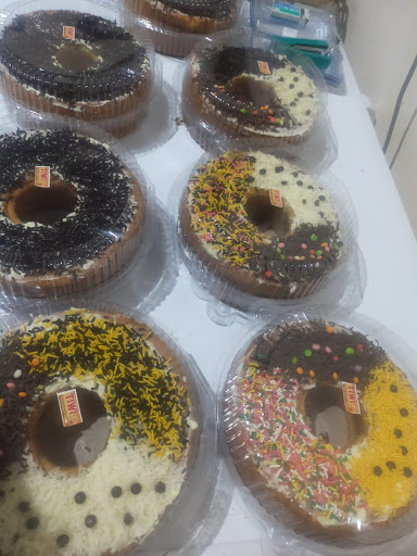 Tiwi cake ᬢᬶᬯᬶ ᬓᬶᬓ᭄