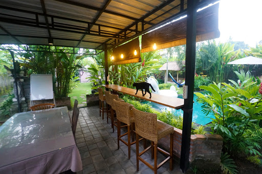 Hustlers Villa - Coliving & Coworking Bali