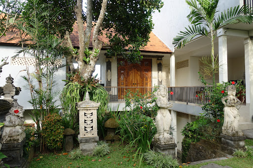 Keong Sari Guest House
