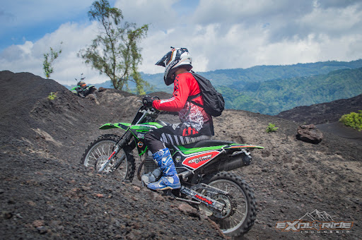 EXPLORIDE INDONESIA Bali Ubud Dirtbikes enduro motocross adventure moto tours