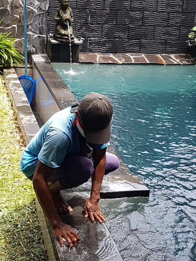 Ning Mautama. spesialis pool & maintenance