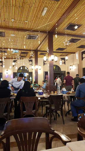 مقهى خان فاروق طرب