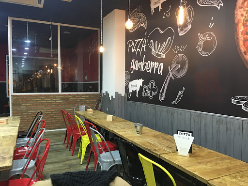 PIZZA Y CAFE -GAMBERRO-