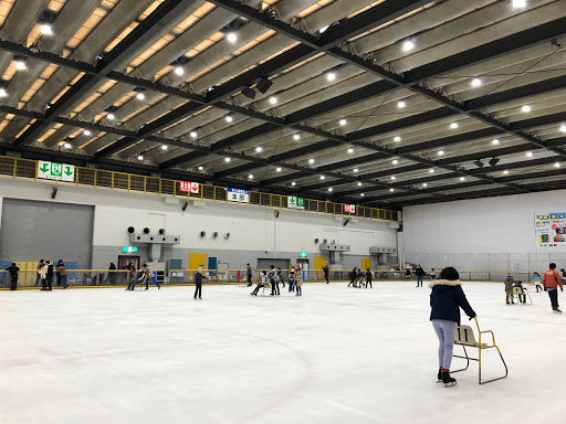 北九州アイススケートセンター