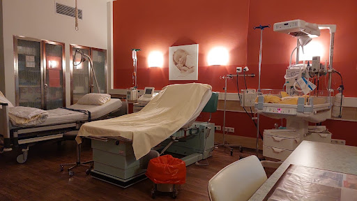 Klinik für Geburtshilfe - Johanna Etienne Krankenhaus