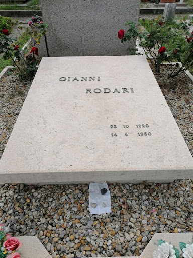 Tomba di Gianni Rodari