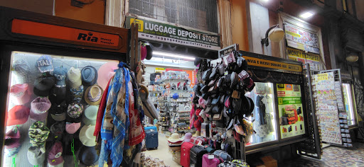 Luggage Deposit Store