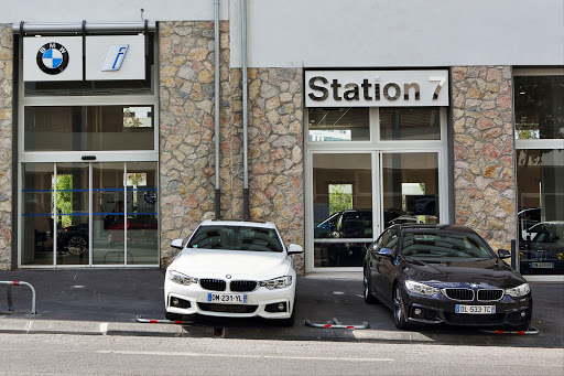 BMW STATION 7
