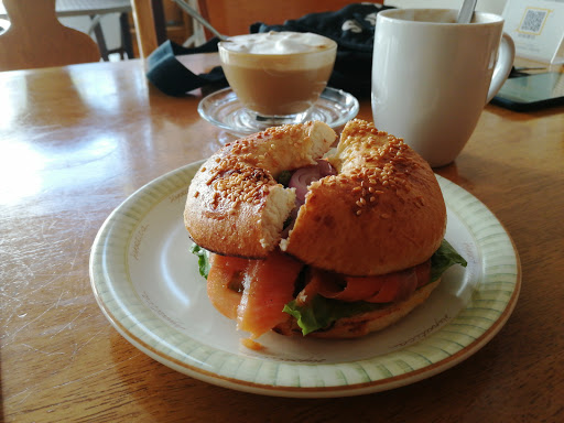 Sandwich Shoppe cafe' & Bar