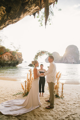 Phuket wedding planner, Event & MICE Mgmt. company I FABULOUS & Co Thailand