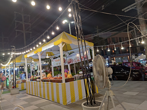 Central Paying Night Market