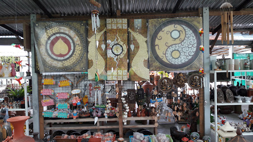Souvenir Shop And Decoration
