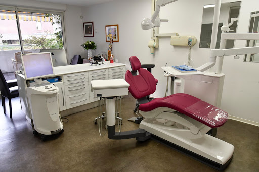 Dr Larmy Annick - Dentiste Marseille 13008