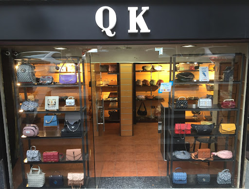 Qk. store for Handbags