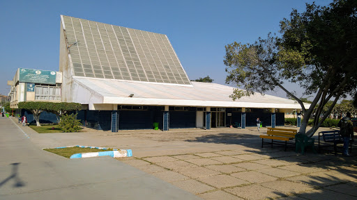 مبنى الطاقة الشمسية