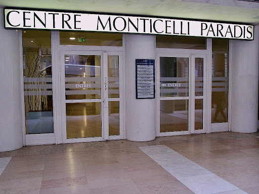 Centre Monticelli Paradis d’Ophtalmologie, Pôle Chirurgie de la cornée, réfractive et de la cataracte